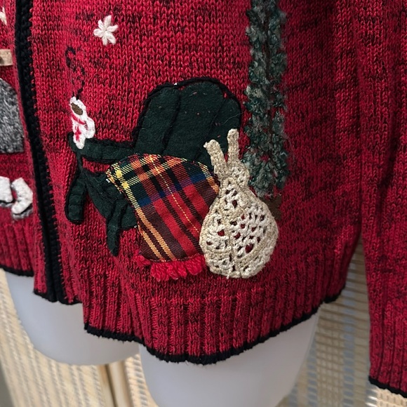 Coldwater Creek Red Knit Ugly Holiday Sweater Cardigan Winter Activities Medium - Picture 8 of 16